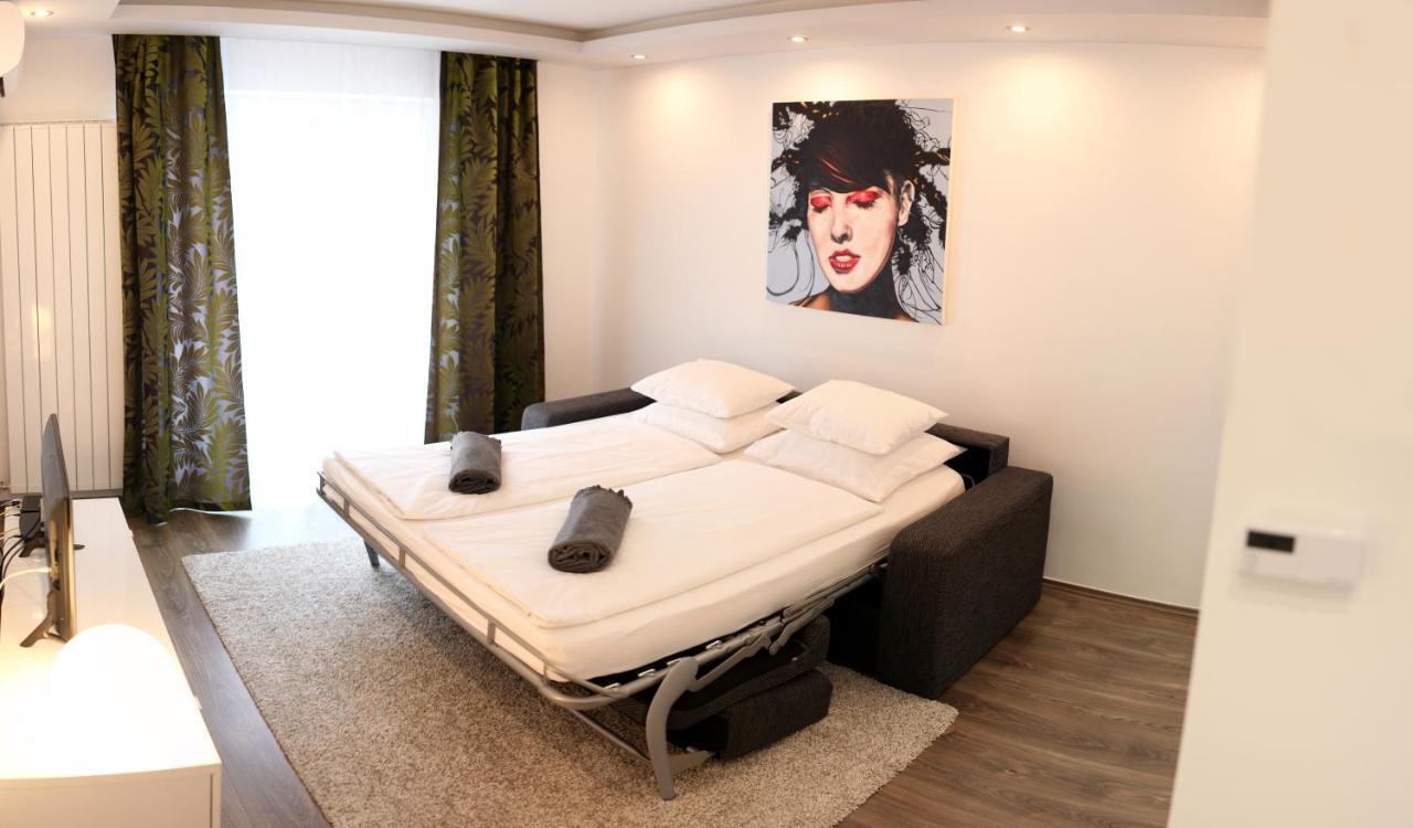 Apartment Goodmood2 With Free Parking 자그레브 외부 사진